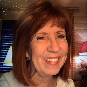 Meet your Posher, Deborah